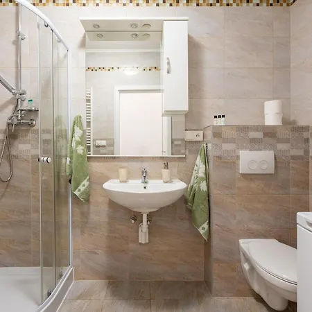 Apartment On Krymska Karlovy Vary